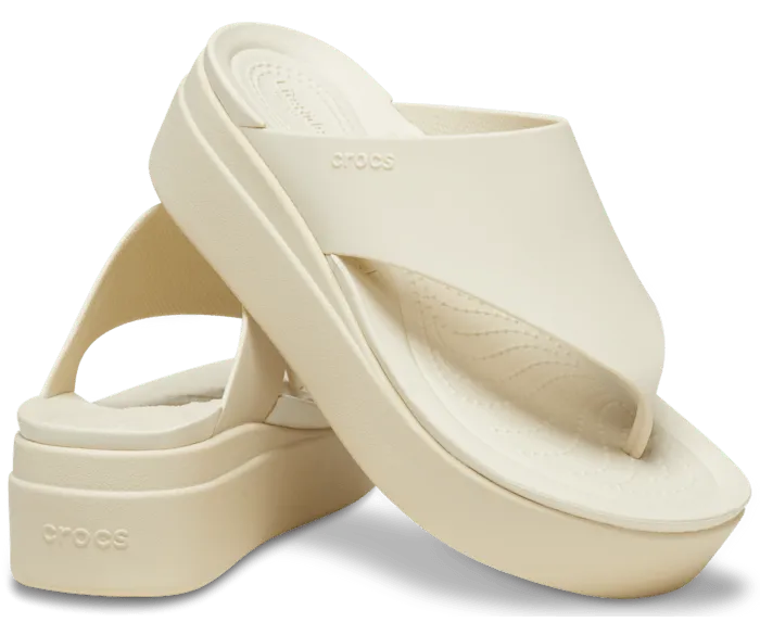 Brooklyn Flip Bone Women Crocs Sandals