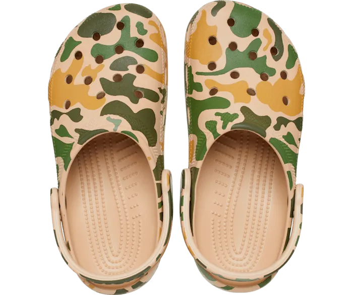 Classic Printed Camo Clog Chai Tan Men Crocs Clogs