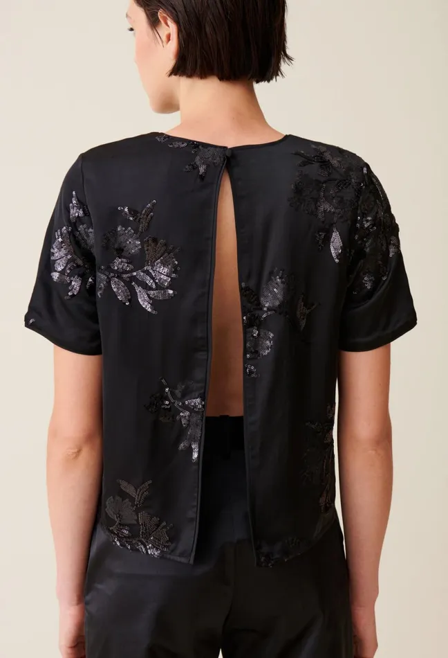 Claudie Pierlot Black Top With Embroidered Sequins Women Tops And Shirts Claudie Pierlot Black Top With Embroidered Sequins Women Tops And Shirts