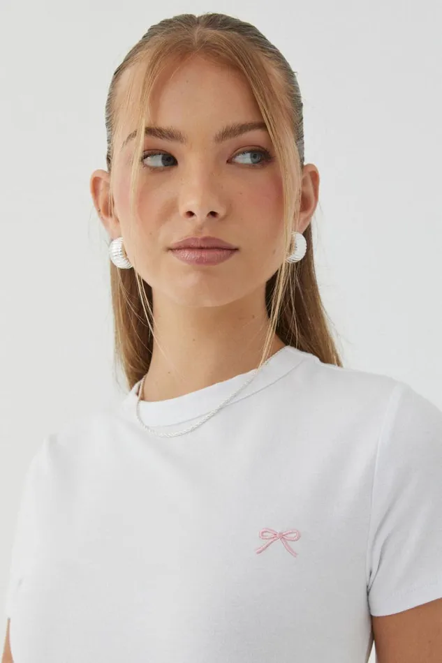 Clothing Supr T Shirts Embroidered Bow Fitted Tee Whitebow Clothing Supr T Shirts Embroidered Bow Fitted Tee Whitebow