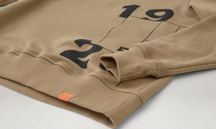Hoodies and Sweatshirts Men Belstaff Centenary Logo Sweatshirt British Khaki Black Hoodies and Sweatshirts Men Belstaff Centenary Logo Sweatshirt British Khaki Black