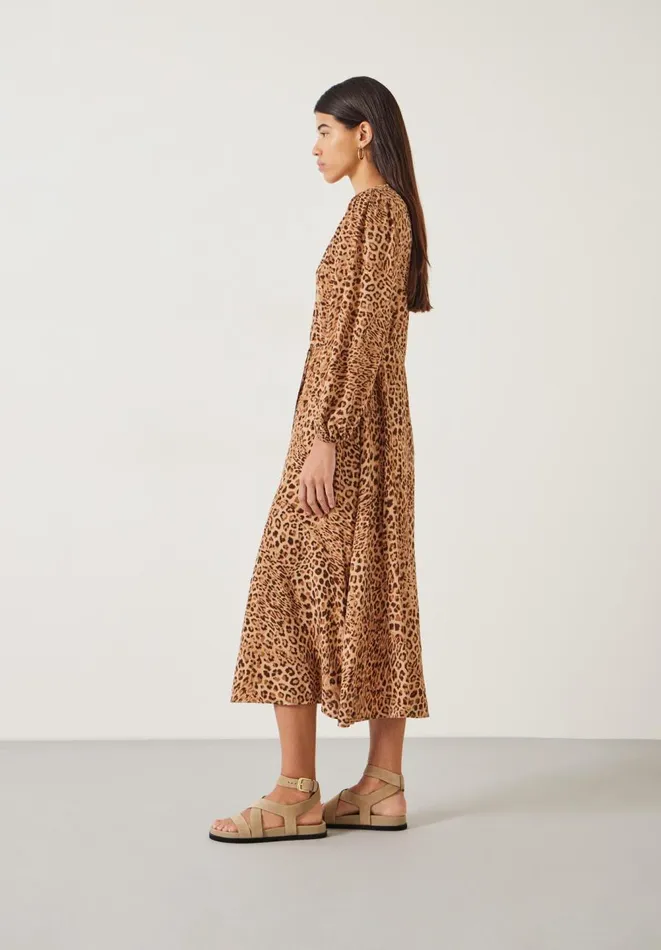 Hush Dresses Women Kiera Leopard Midi Dress Natural Leopard Hush Dresses Women Kiera Leopard Midi Dress Natural Leopard