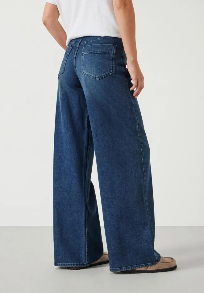 Hush Jeans Women Agnes Wide Leg Jeans Dark Blue Wash Hush Jeans Women Agnes Wide Leg Jeans Dark Blue Wash