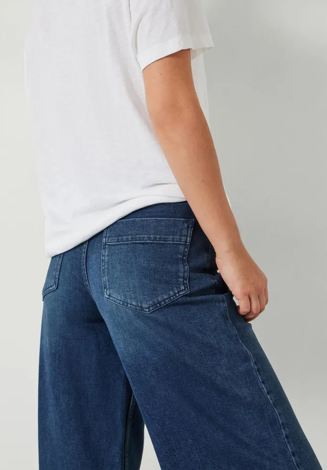 Hush Jeans Women Agnes Wide Leg Jeans Dark Blue Wash Hush Jeans Women Agnes Wide Leg Jeans Dark Blue Wash