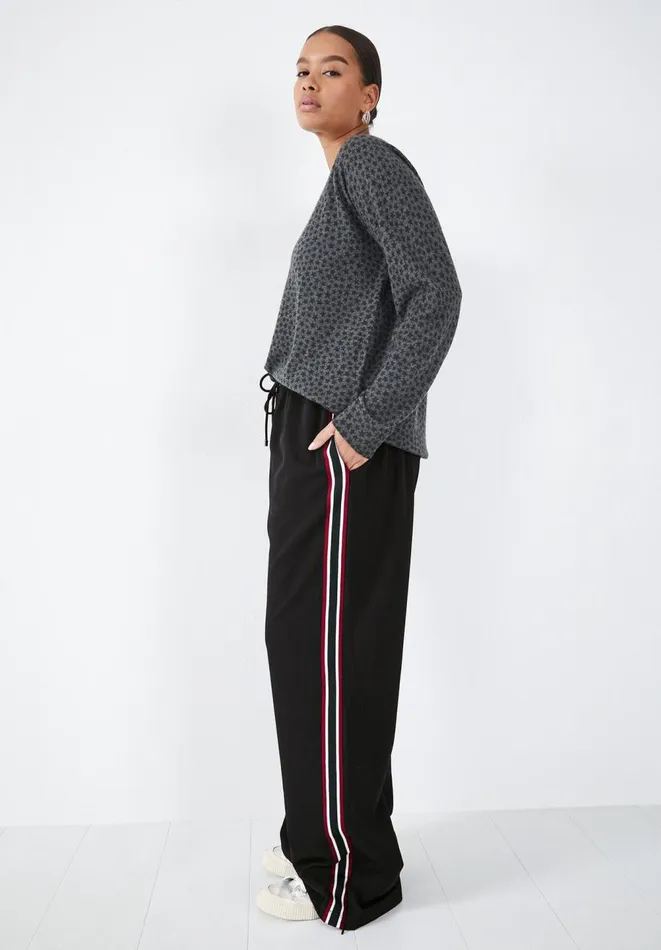 Hush Jumpers and Cardigans Women Malin Wool Blend Printed Jumper Hand Drawn Star Charcoal Marlblack Hush Jumpers and Cardigans Women Malin Wool Blend Printed Jumper Hand Drawn Star Charcoal Marlblack