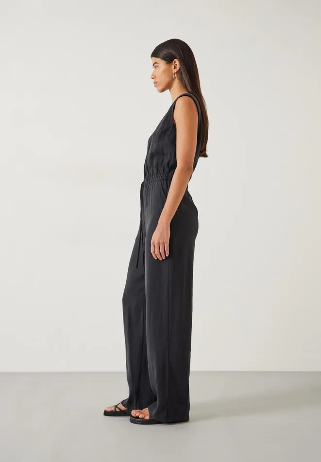 Hush Jumpsuits Women Kirza Textured Jumpsuit Washed Black Hush Jumpsuits Women Kirza Textured Jumpsuit Washed Black