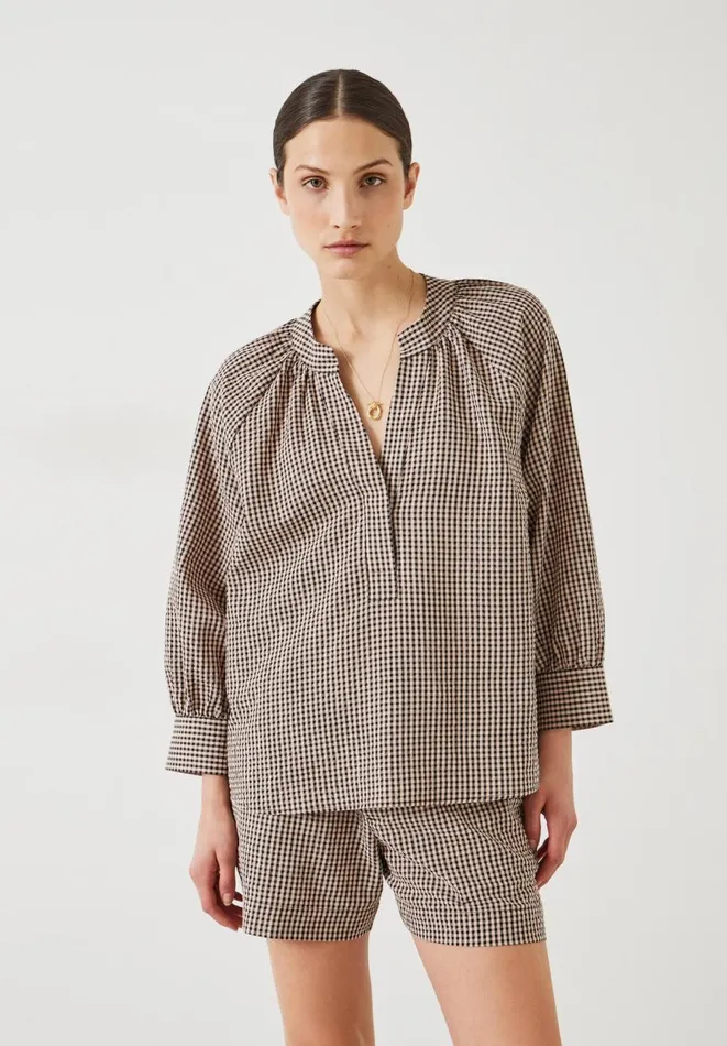 Hush Shirts and Blouses Women Rhea Cotton Crinkle Gingham Top Black Blush Gingham Hush Shirts and Blouses Women Rhea Cotton Crinkle Gingham Top Black Blush Gingham