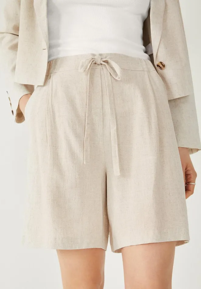 Hush Shorts Women Deia Linen Blend Shorts Ecru Hush Shorts Women Deia Linen Blend Shorts Ecru