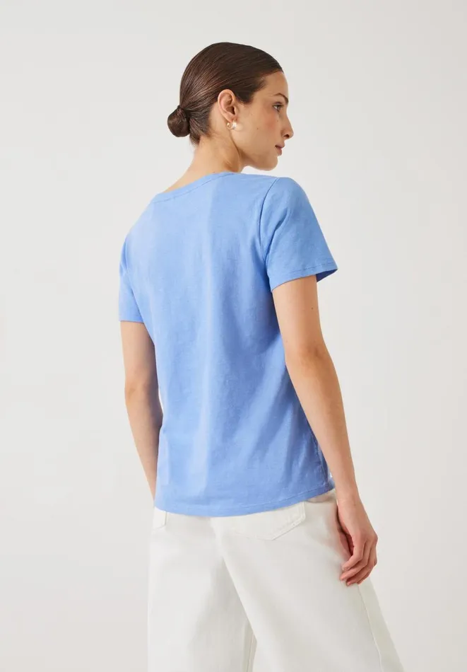 Hush Tops and Tshirts Women Hari Scoop Neck Cotton Slub TShirt Periwinkle Blue Hush Tops and Tshirts Women Hari Scoop Neck Cotton Slub TShirt Periwinkle Blue