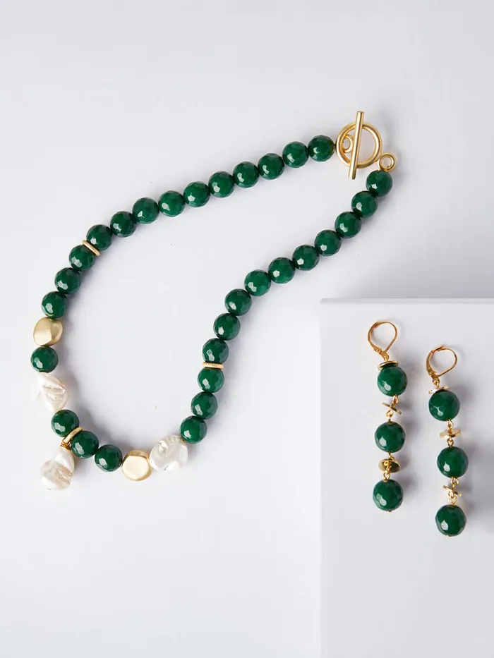 Misook Green Jade Dangle Earrings Women Earrings Misook Green Jade Dangle Earrings Women Earrings