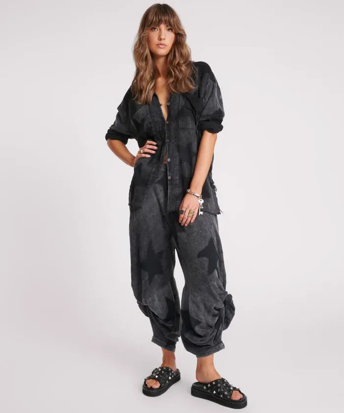One Teaspoon Shirts BLACK STAR MUSLIN LONGLINE SHIRT 8211 Women One Teaspoon Shirts BLACK STAR MUSLIN LONGLINE SHIRT 8211 Women