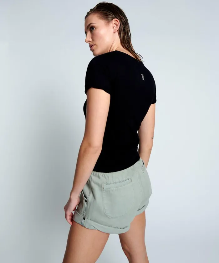One Teaspoon Tops BLACK BOWER BIRD ORGANIC FITTED TEE 8211 Women One Teaspoon Tops BLACK BOWER BIRD ORGANIC FITTED TEE 8211 Women