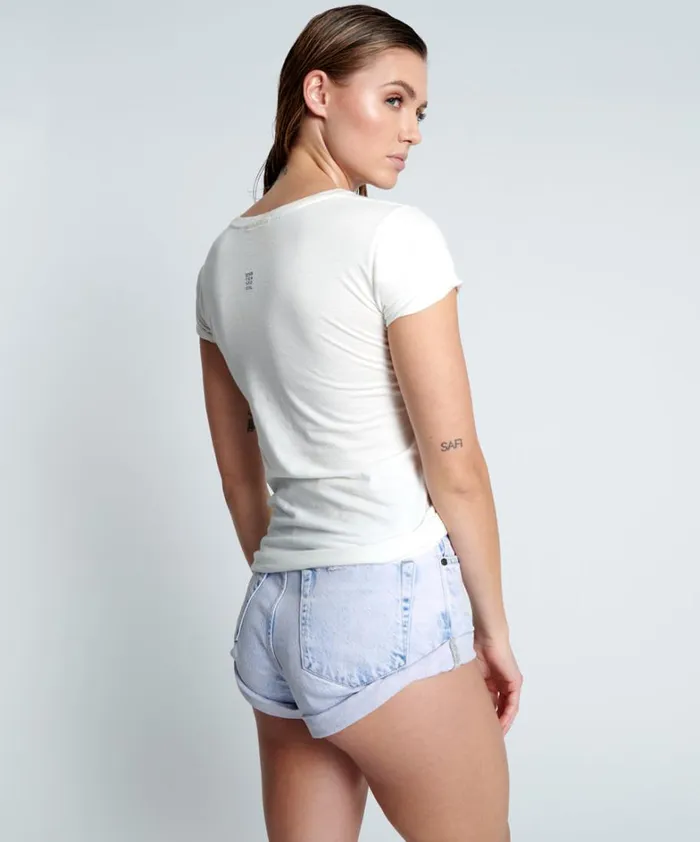 One Teaspoon Tops NATURAL WHITE BOWER BIRD ORGANIC FITTED TEE 8211 Women One Teaspoon Tops NATURAL WHITE BOWER BIRD ORGANIC FITTED TEE 8211 Women