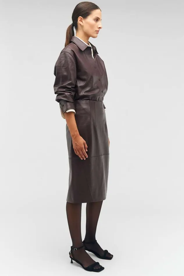 Oroton Skirts Women Embossed Croc Pencil Skirt Burgundy