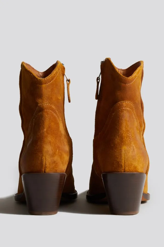 R13 Cowboys Women ANKLE COWBOY BOOT 8211 LIGHT BROWN R13 Cowboys Women ANKLE COWBOY BOOT 8211 LIGHT BROWN