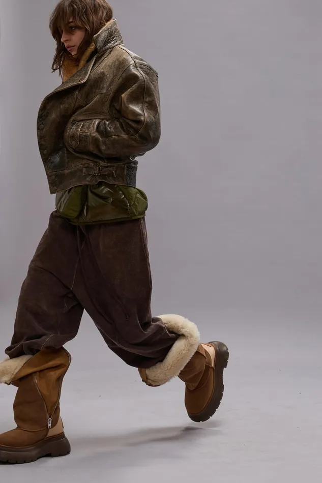 R13 Sale Women ARTICULATED KNEE SWEATPANT 8211 BROWN R13 Sale Women ARTICULATED KNEE SWEATPANT 8211 BROWN