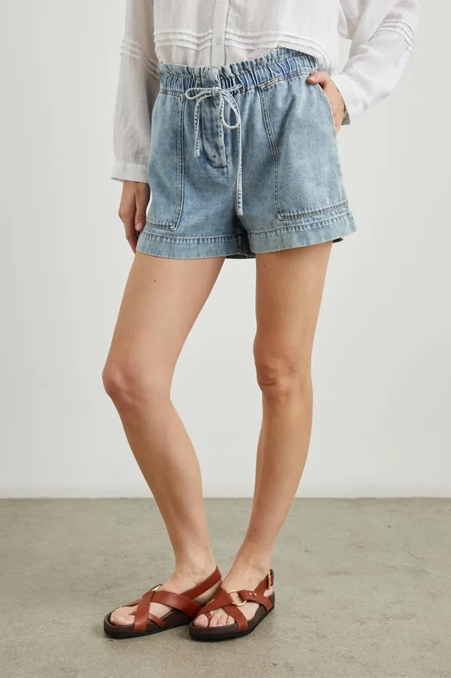 Rails Pants and Shorts Women FOSTER SHORT Faded Indigo