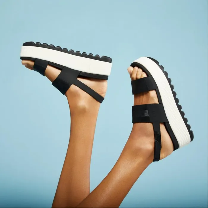Reef Sandals Women Water Vista Higher Black Vintage Reef Sandals Women Water Vista Higher Black Vintage