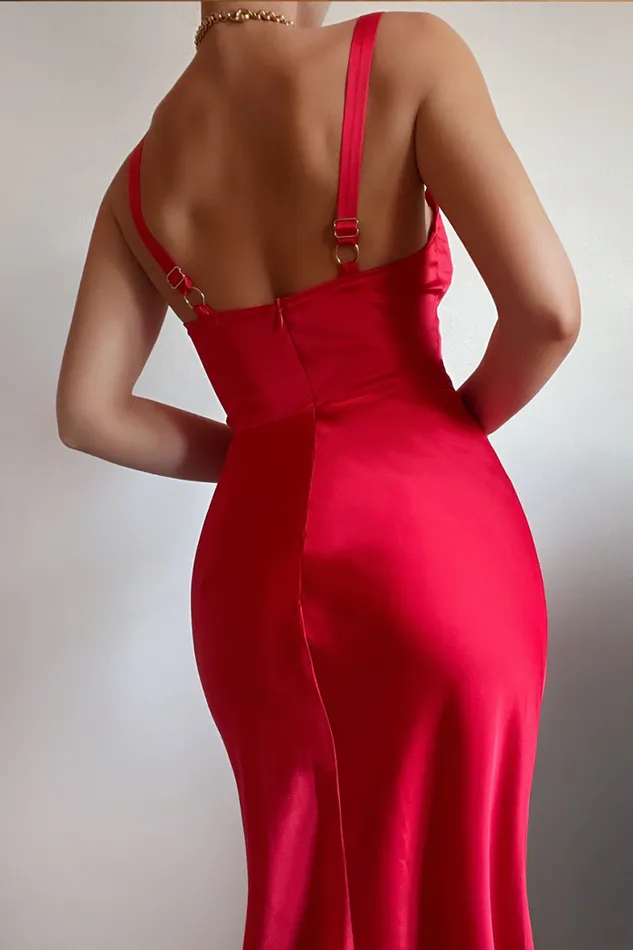 Runaway The Label Midi Shop Kelsi Midi Dress 8211 Red Runaway The Label Midi Shop Kelsi Midi Dress 8211 Red