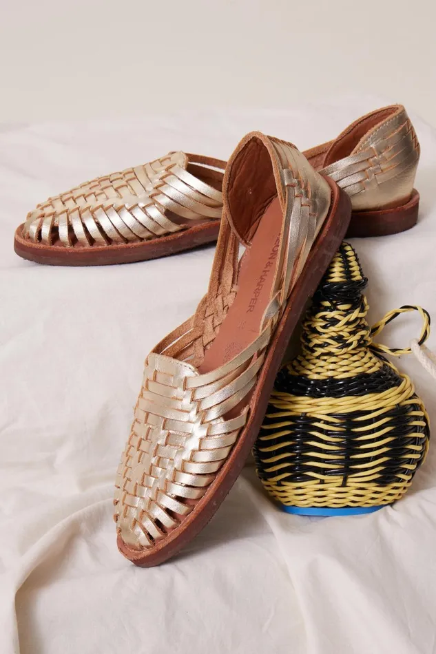 Shoes Women Leon and Harper Pachucca P24 Sandals Gold