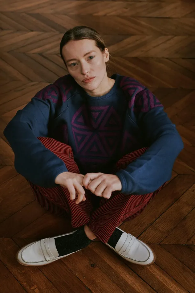 Sweatshirts Women Leon and Harper Shine Triangle Sweatshirt Navy