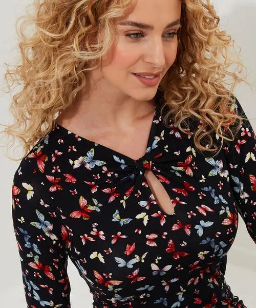 Tops Tunics and Blouses Make A Statement Keyhole Jersey Print Top Black Joebrowns Apparel Tops Tunics and Blouses Make A Statement Keyhole Jersey Print Top Black Joebrowns Apparel