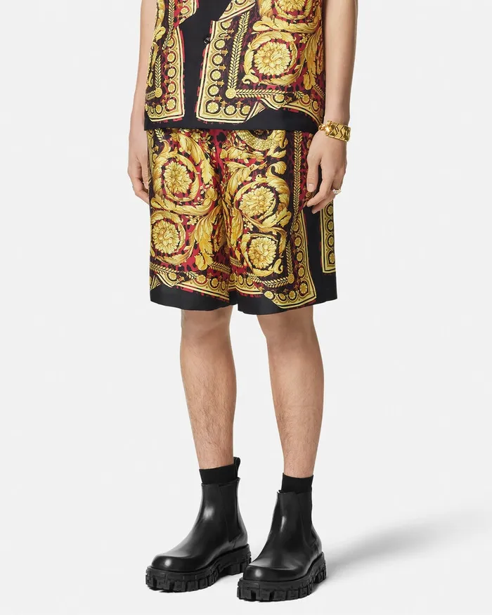 Versace Pants and Shorts Men Wild Barocco Illusion Silk Shorts Printred