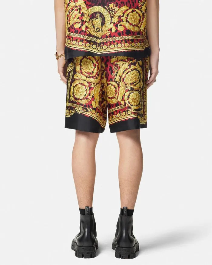 Versace Pants and Shorts Men Wild Barocco Illusion Silk Shorts Printred