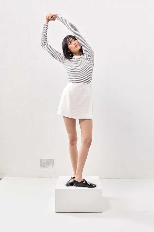 VRG GRL Jardin Linen Mini Skort White Women Skirts VRG GRL Jardin Linen Mini Skort White Women Skirts