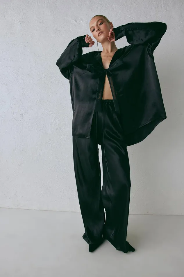 VRG GRL Rae Satin Top Black Women Long Sleeve VRG GRL Rae Satin Top Black Women Long Sleeve