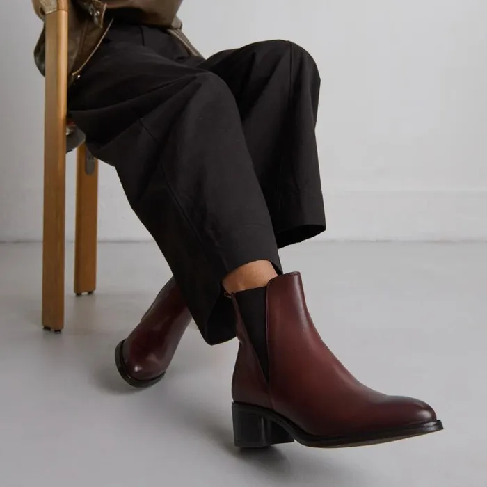 Women Ankle Boots With Triangular Elastic Bands Cognac JONAK Ankle Boots Lowboots