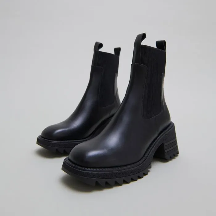 Women Boots With Elastics And Notched Sole Black JONAK Ankle Boots Lowboots