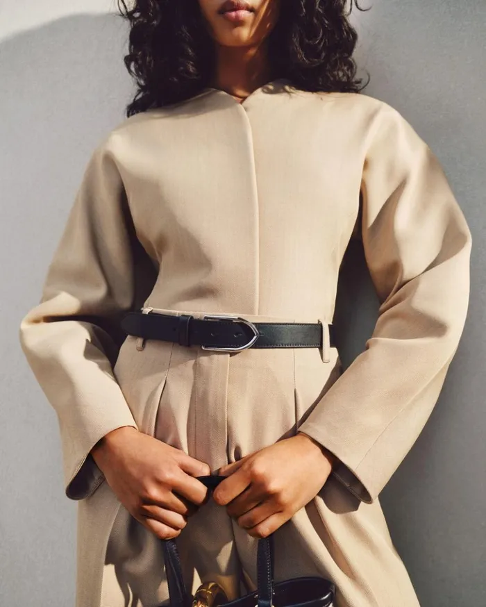 Women Coats and Jackets JACQUEMUS The Ovalo Jacket Beige Women Coats and Jackets JACQUEMUS The Ovalo Jacket Beige