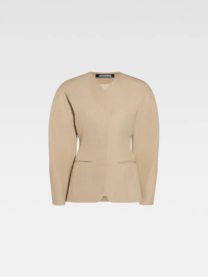 Women Coats and Jackets JACQUEMUS The Ovalo Jacket Beige Women Coats and Jackets JACQUEMUS The Ovalo Jacket Beige