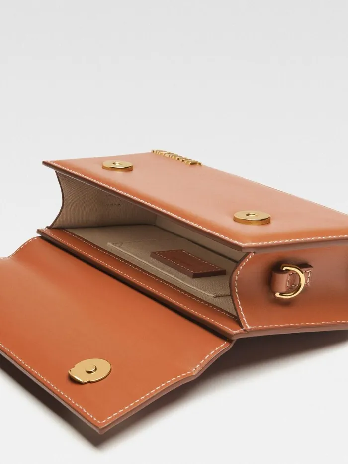 Women Crossbody and Handbags JACQUEMUS The Long Chiquito Light Brown Women Crossbody and Handbags JACQUEMUS The Long Chiquito Light Brown