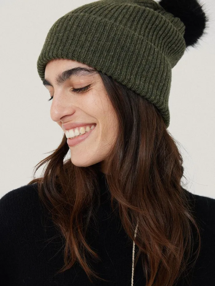 Women Donegal Pom Hat Green Jigsaw Hats and Gloves