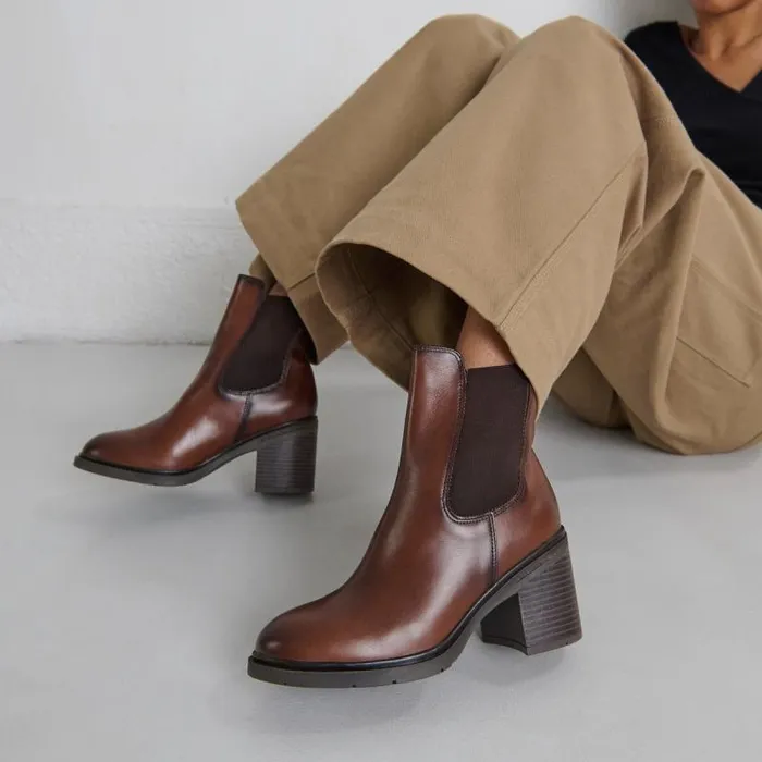 Women Elasticated Ankle Boots With Rounded Toes Cognac JONAK Ankle Boots Lowboots