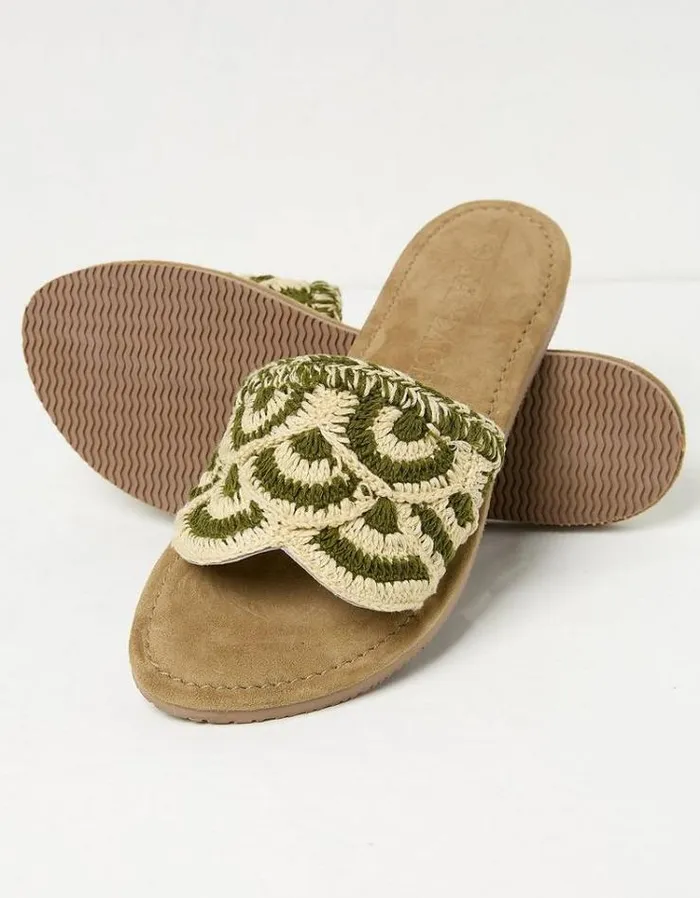 Women FatFace Vacation Shop Maira Scallop Sliders Khaki Green