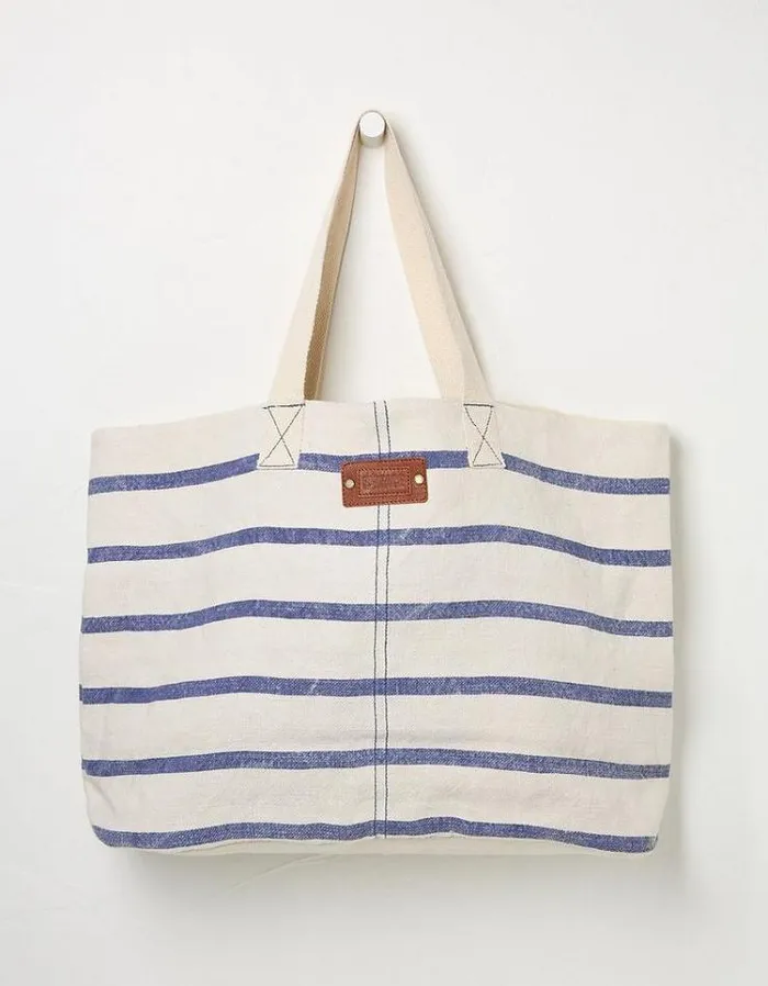 Women FatFace Vacation Shop Peony Oversized Beach Bag Ivory