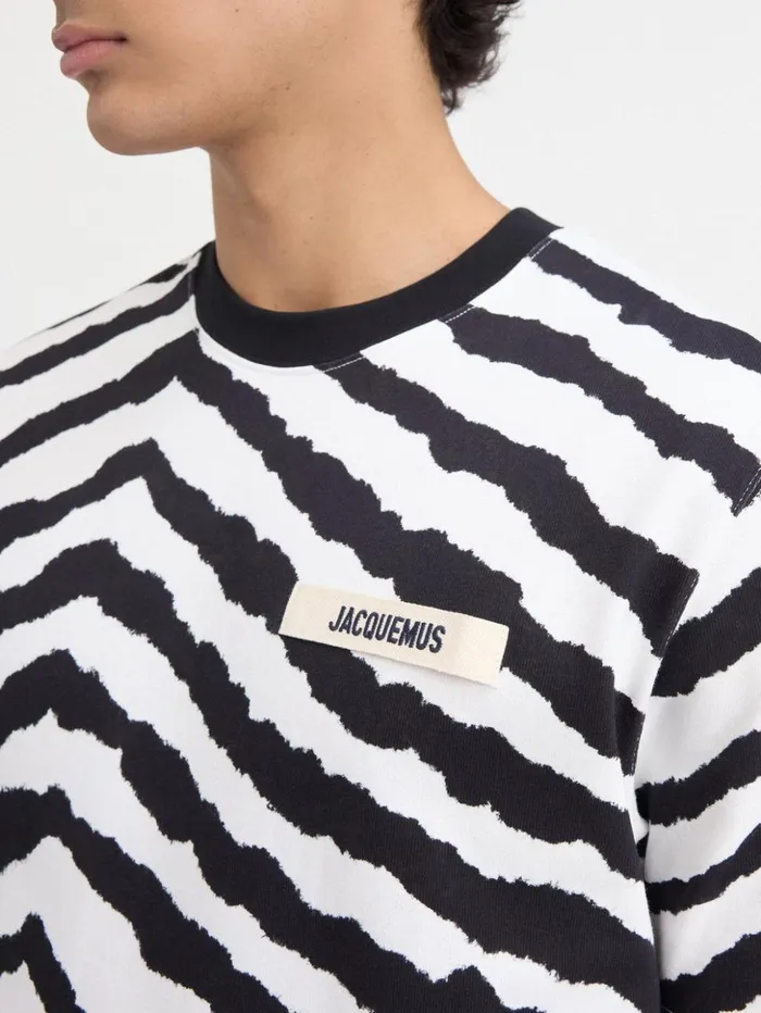 WomenMen Tshirts JACQUEMUS The Gros Grain Tshirt Black and White Zebra WomenMen Tshirts JACQUEMUS The Gros Grain Tshirt Black and White Zebra
