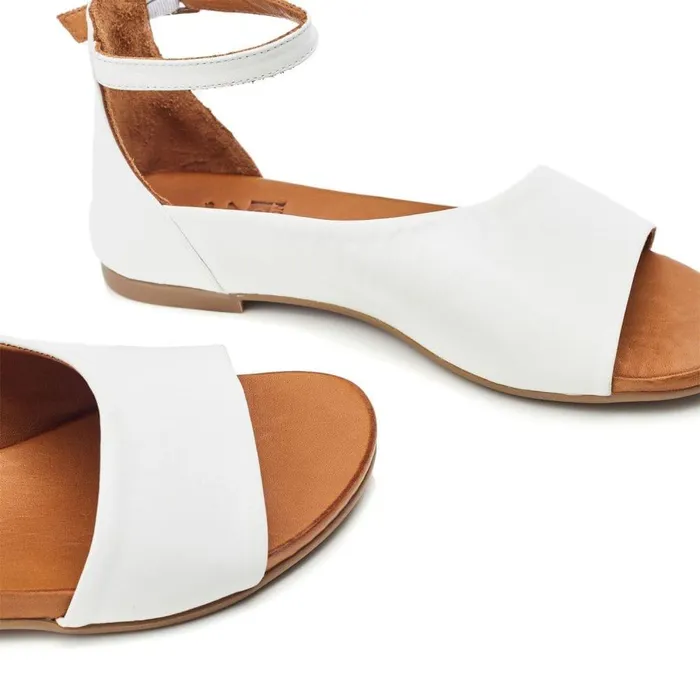 Women Moda In Pelle Flat Sandals Bsoleful BBasel White Leather