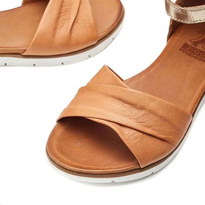 Women Moda In Pelle Flat Sandals Bsoleful BSensi Tan Leather