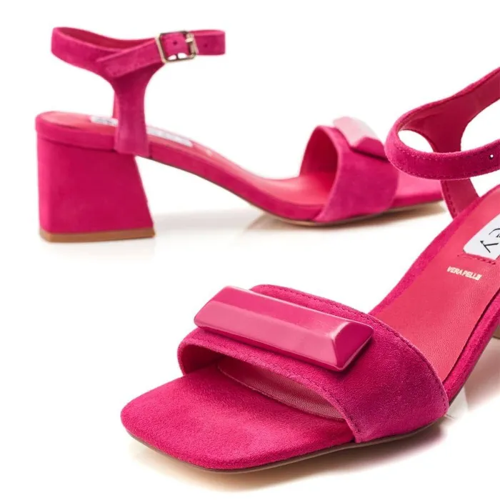 Women Moda In Pelle Heeled Sandals Bsoleful BSurrey Fuschia Suede