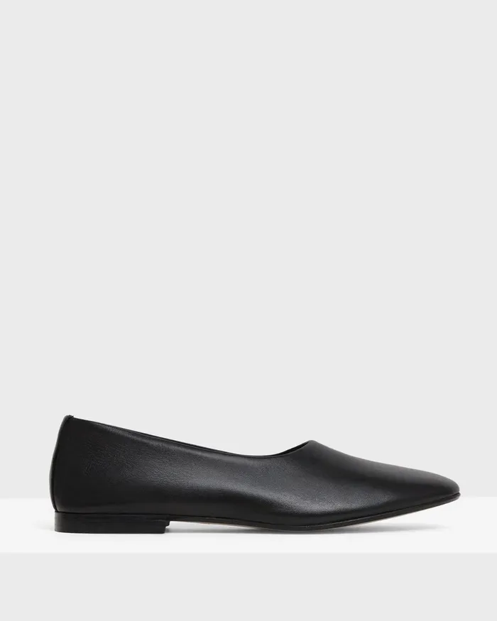 Women Theory Shoes Round Flat In Leather Black