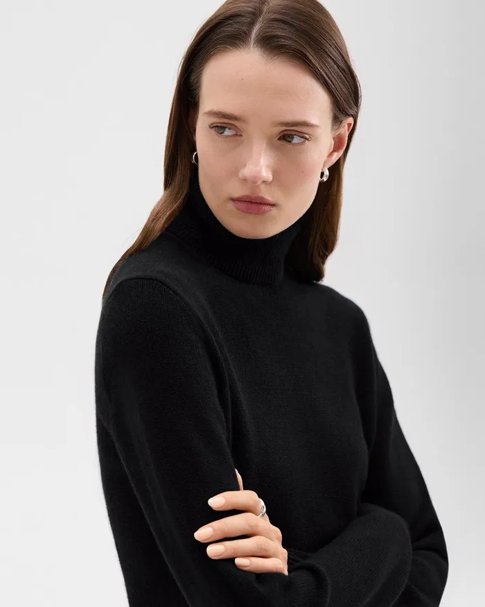 Women Theory Sweaters Cardigans Turtleneck Sweater In Cashmere Black