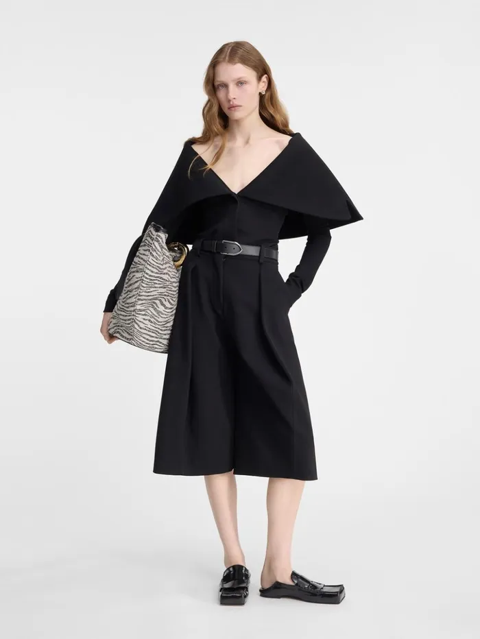 Women Trousers and Shorts JACQUEMUS The Amalfi Bermuda Shorts Black
